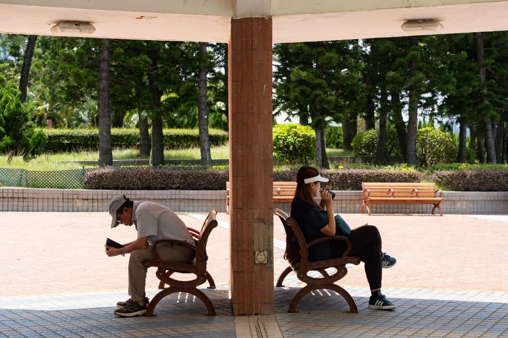 Hongkong zažil nejteplejší zimu v historii: Teploty stoupají i v Asii