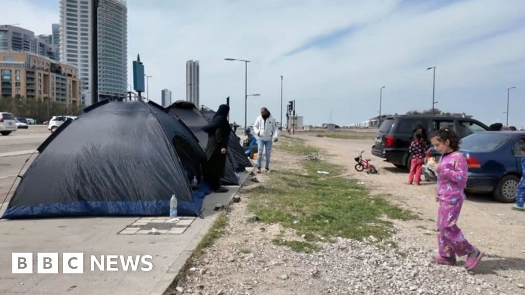 Obyvatelé Bejrútu hledají útočiště mimo domovy kvůli leteckým úderům