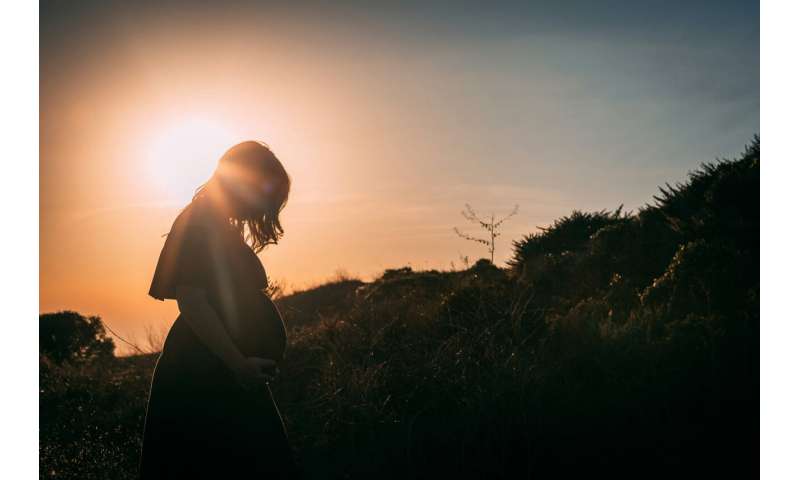 Nízká porodnost není ekonomická hrozba, tvrdí vědci: Staré předpoklady už neplatí